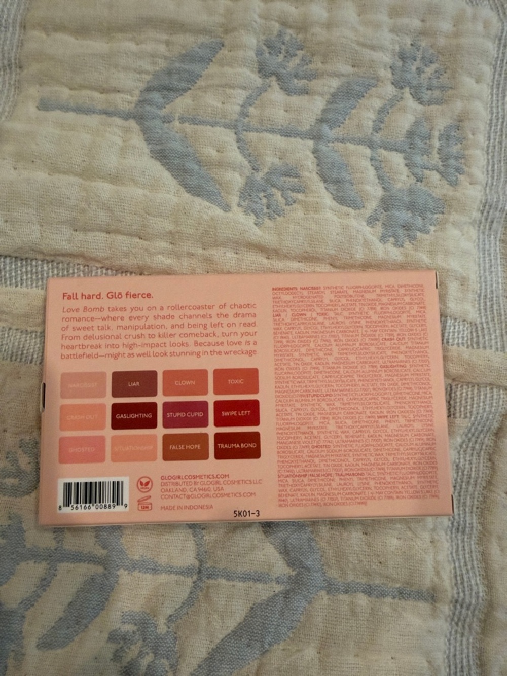 GloGirl Love Bomb 12 Shade Eyeshadow Palette NIB - Picture 3 of 4
